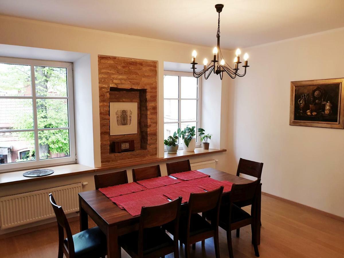 Exceptional Uzupis Bridge 3 Bedroom Apartment Vilnius Exterior photo